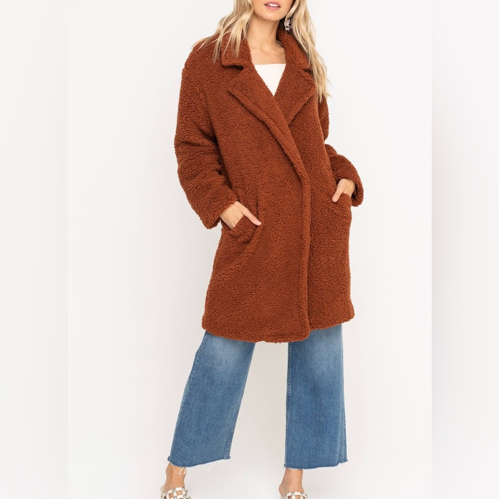 Lush Faux Sherpa Teddy Oversized Coat in Camel